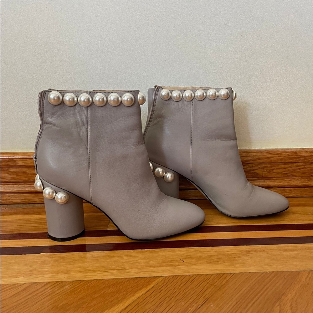 Katy perry heel bottie with pearls